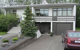 Skolo Apartment